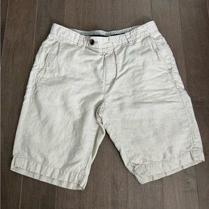 Brooks Brothers Irish linen Bermuda shorts in tan size 32 waist